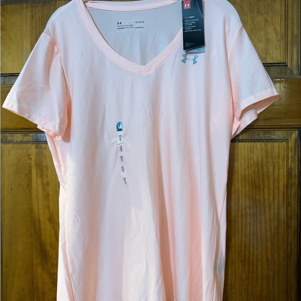 LG Light V-Neck T-Shirt Size L